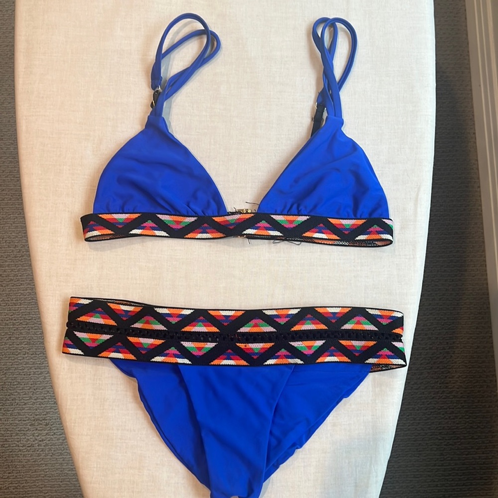 Beach Bunny Swim blue bikini with printed detail